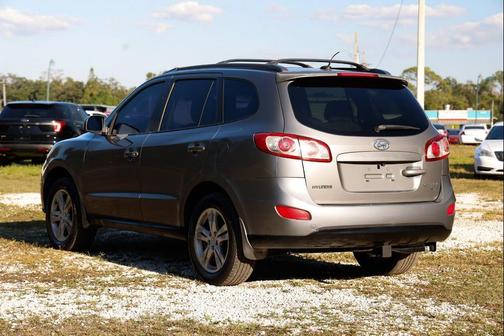 2010 Hyundai SANTA FE SE