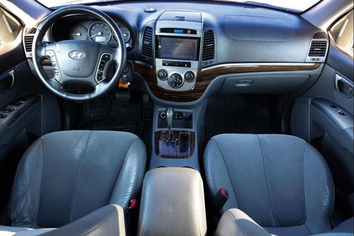 2010 Hyundai SANTA FE SE