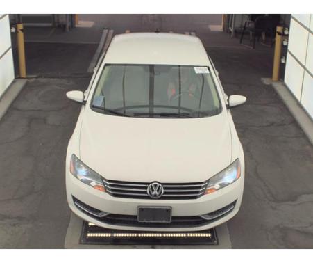 2012 Volkswagen Passat 2.5 SE