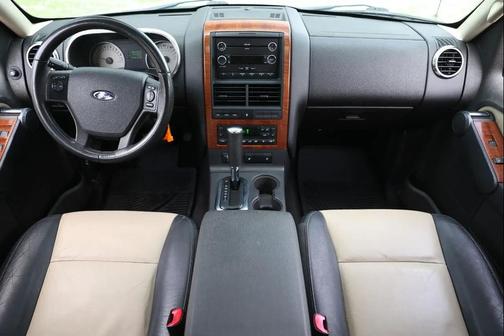 WHITE 2010 Ford Explorer Eddie Bauer