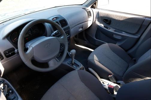 2005 Hyundai Accent GLS