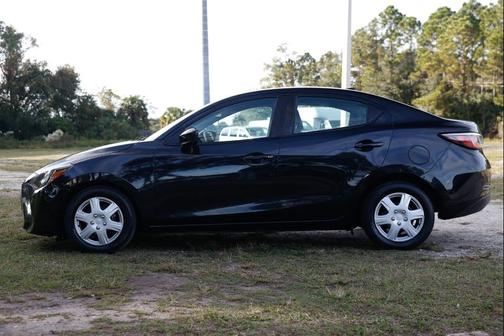 2019 Toyota Yaris Sedan L