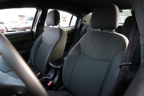 2011 Chrysler 200 LX