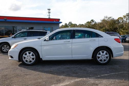 2011 Chrysler 200 LX