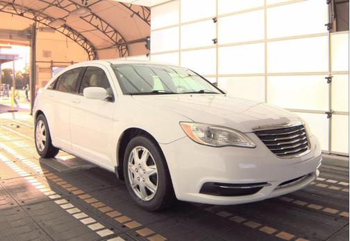 2011 Chrysler 200 LX