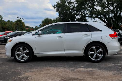 2010 Toyota Venza Base