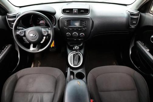 Alien II 2016 Kia Soul Base