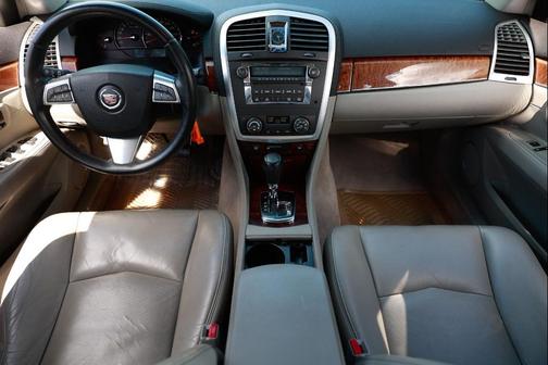 2008 Cadillac SRX V6