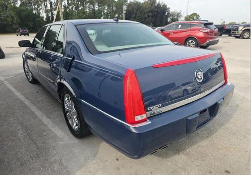 Blue Diamond Tricoat 2008 Cadillac DTS Base