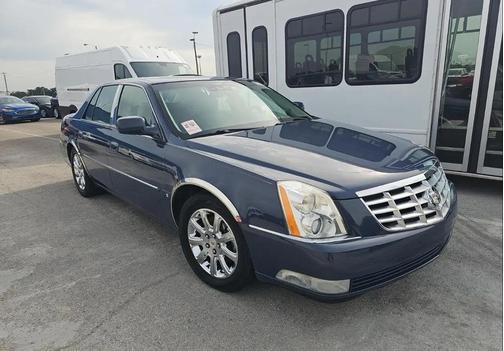 Blue Diamond Tricoat 2008 Cadillac DTS Base