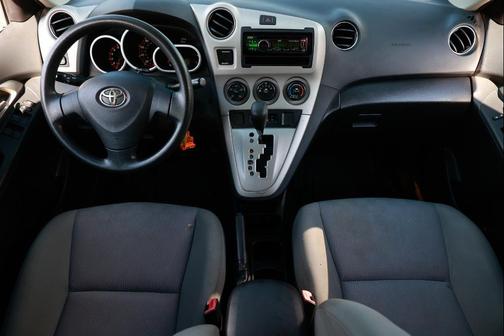 2009 Toyota Matrix Base