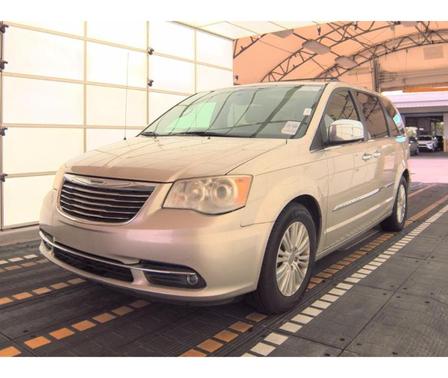 2013 Chrysler Town & Country Limited
