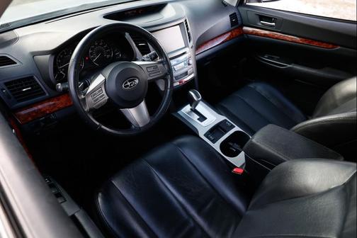 2011 Subaru Outback 3.6 R Limited