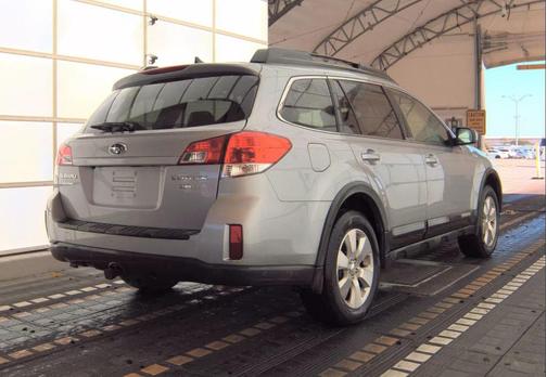 2011 Subaru Outback 3.6 R Limited