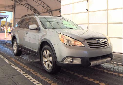 2011 Subaru Outback 3.6 R Limited