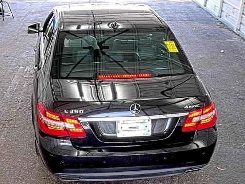 BLACK 2010 Mercedes-Benz E-Class E350 4MATIC