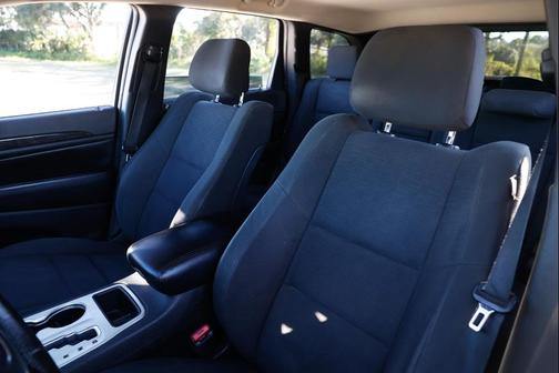 2012 Jeep Grand Cherokee Laredo