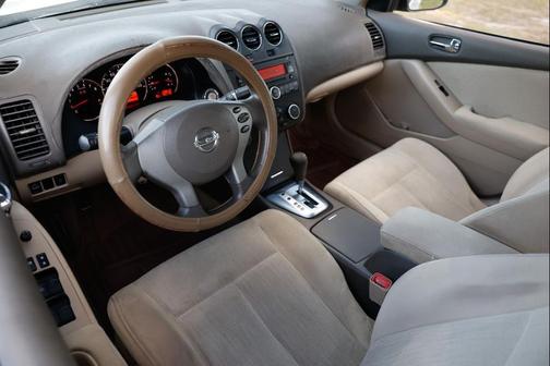 2010 Nissan Altima 2.5 S