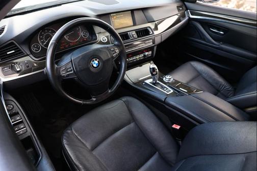 2011 BMW 528 528i