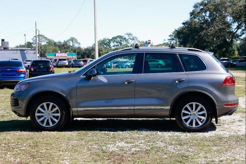 2012 Volkswagen Touareg VR6 Sport