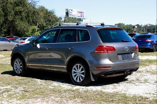 2012 Volkswagen Touareg VR6 Sport