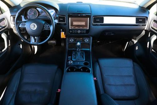 2012 Volkswagen Touareg VR6 Sport