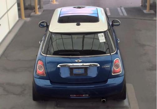 BLUE 2013 MINI Hardtop Cooper