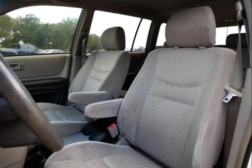 Super White 2001 Toyota Highlander Base