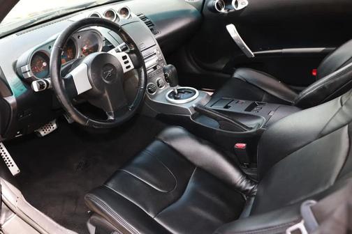 Super Black Clearcoat 2003 Nissan 350Z Touring