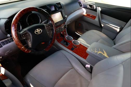 2009 Toyota Highlander Sport