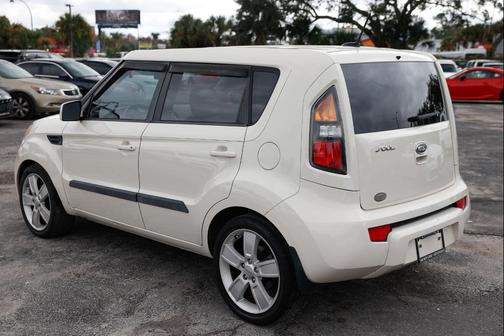 2011 Kia Soul +