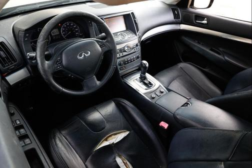 2011 INFINITI G37x Base