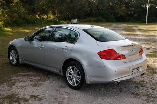 2011 INFINITI G37x Base