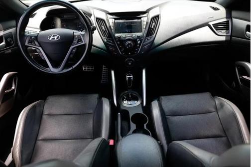 2016 Hyundai Veloster Turbo