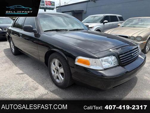 GRAY 2004 Ford Crown Victoria LX