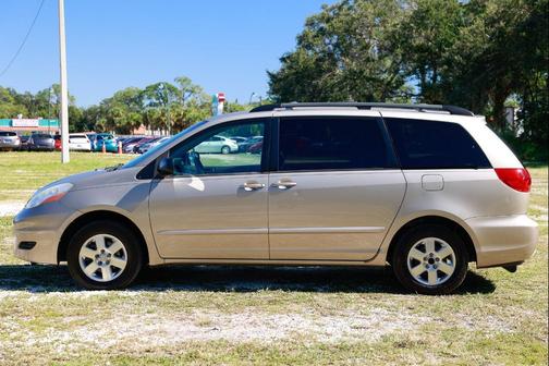 2006 Toyota Sienna CE