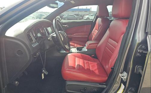 2014 Dodge Charger SXT