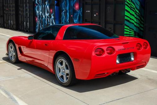 RED 1997 Chevrolet Corvette Base
