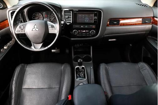 2015 Mitsubishi Outlander SE