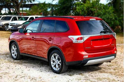 2015 Mitsubishi Outlander SE