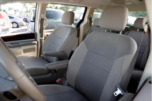 2010 Chrysler Town & Country Touring