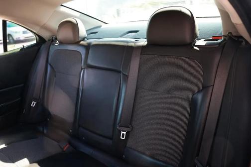 GOLD 2013 Chevrolet Malibu 2LT