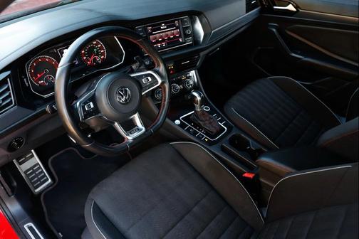 2019 Volkswagen Jetta GLI 2.0T S
