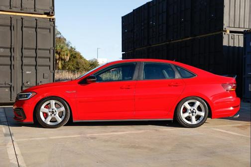 2019 Volkswagen Jetta GLI 2.0T S