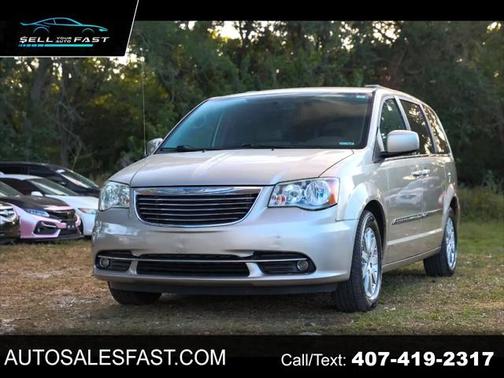 2012 Chrysler Town & Country Touring