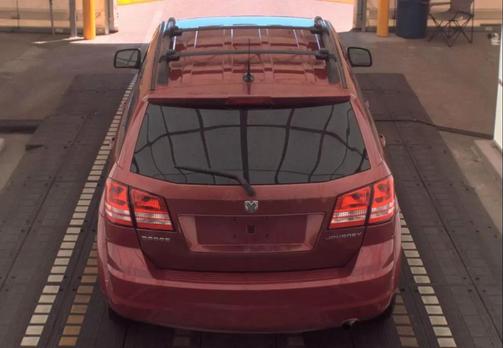 Inferno Red Crystal Pearlcoat 2010 Dodge Journey SE