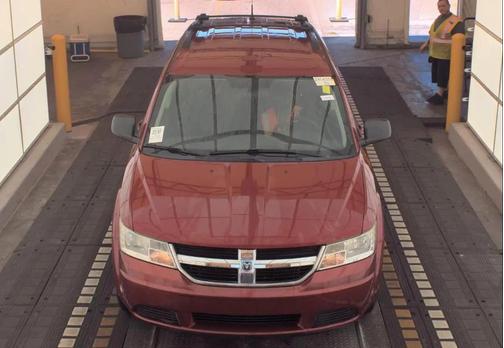 Inferno Red Crystal Pearlcoat 2010 Dodge Journey SE