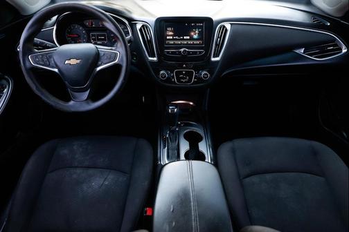 2017 Chevrolet Malibu 1LT