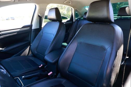 2015 Volkswagen Passat 1.8T S