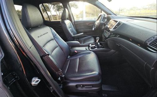 2018 Honda Ridgeline Black